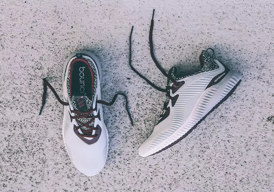 حزمة وعاء AlphaBounce NCAA من adidas