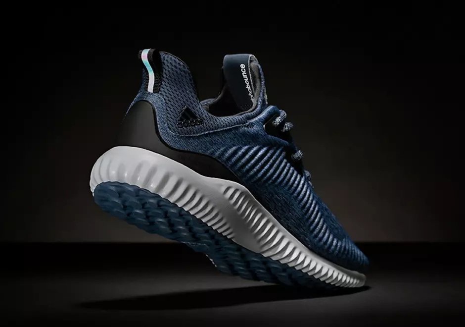 Malla dissenyada adidas AlphaBounce