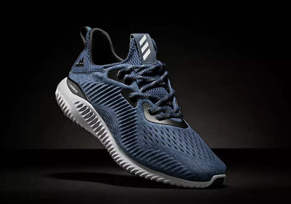 Malla dissenyada adidas AlphaBounce