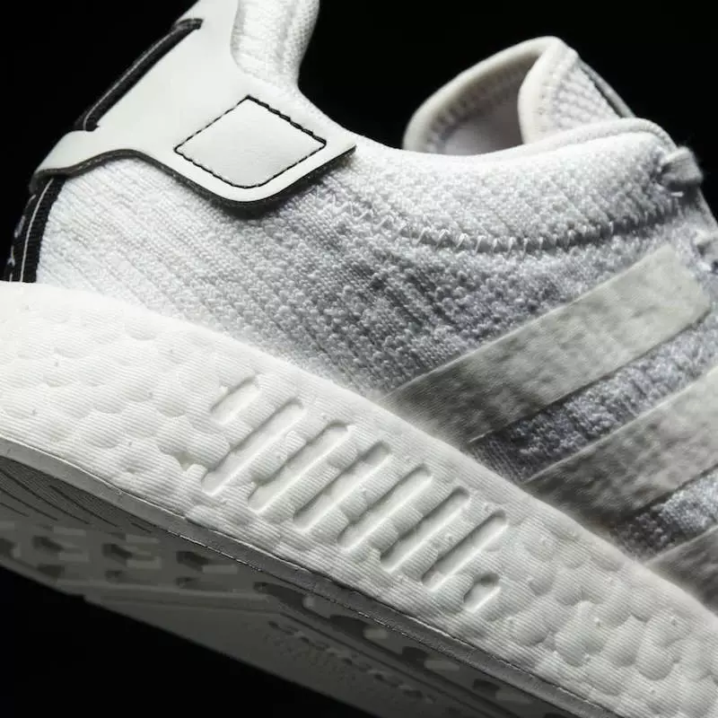 Adidas NMD R2 Triple White Data de lançamento