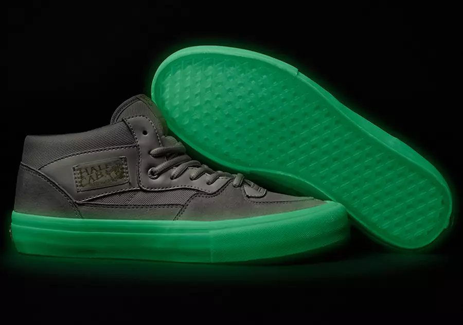 Pyramid Country Vans Half Cab Pro Glow in the Dark