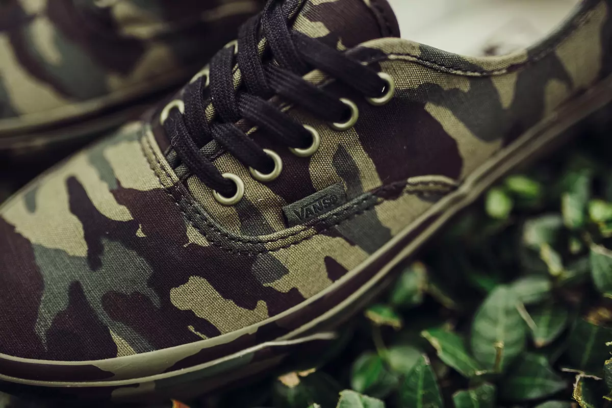 Vans Authentic Mono Camo