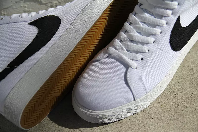 Nike SB Blazer Orta Kanvas Beyaz Sakız