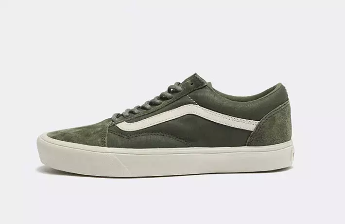 Koleksi RAINS x Vans Spring 2018