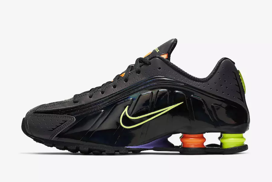 Nike füügt vibrant Téin un de Shox R4