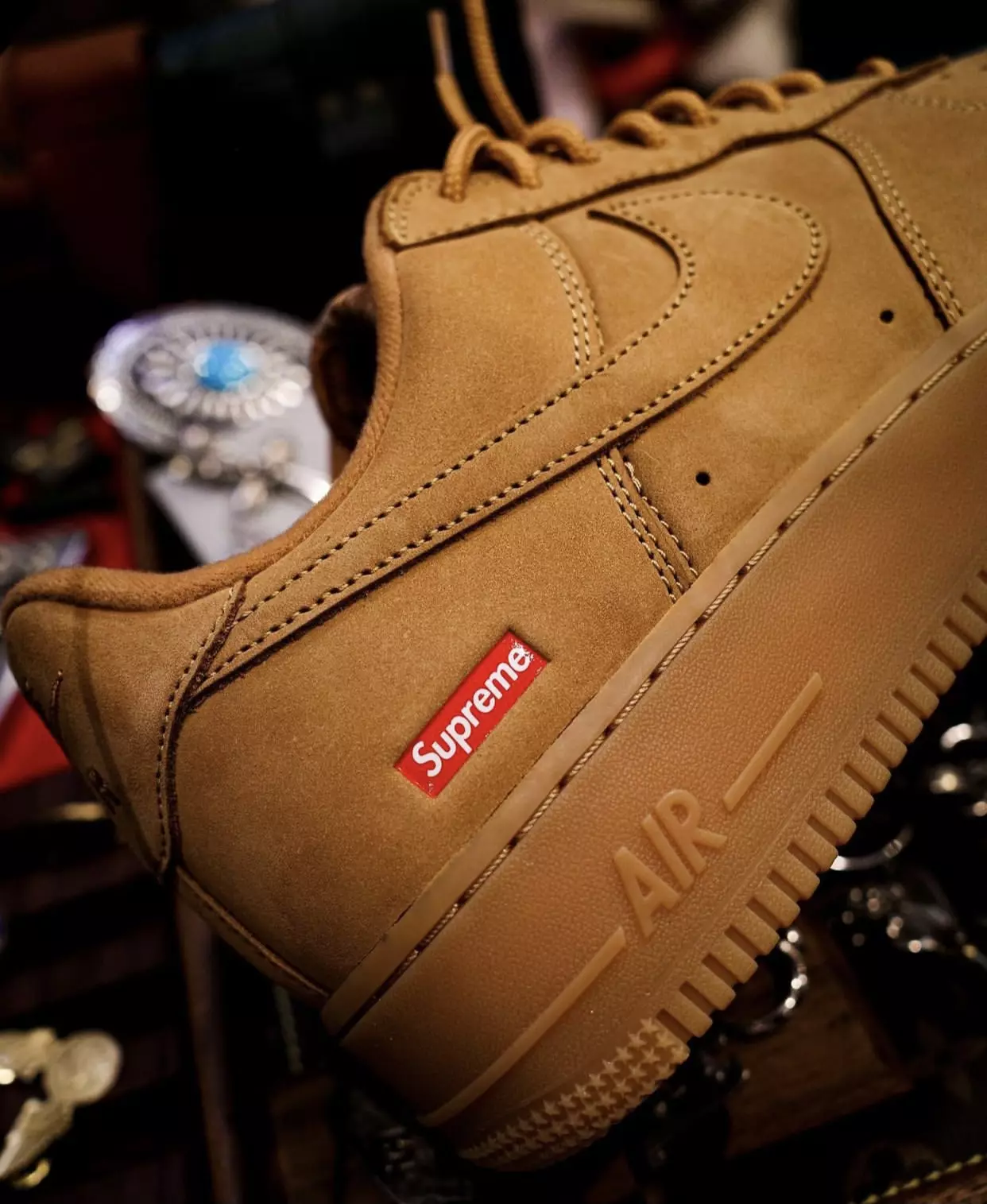 Дата выхода кроссовок Supreme Nike Air Force 1 Wheat Flax