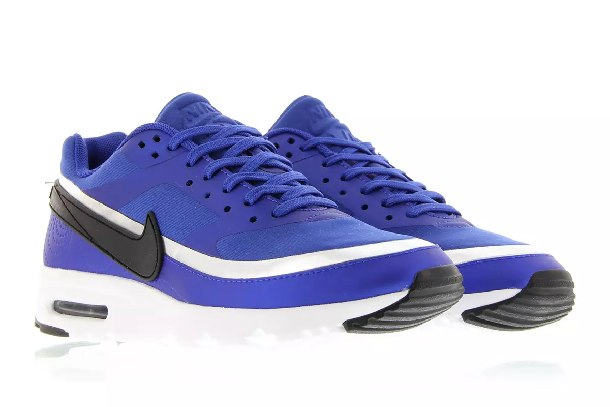 Nike WMNS Look of the City Quickstrike Pack