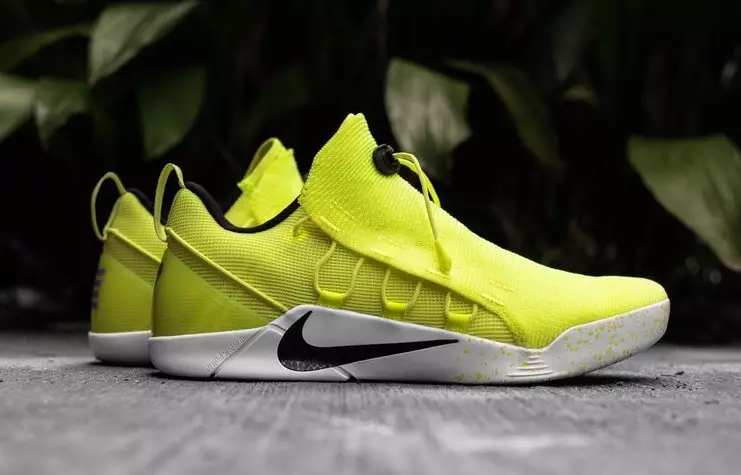 Вольт Nike Kobe AD NXT