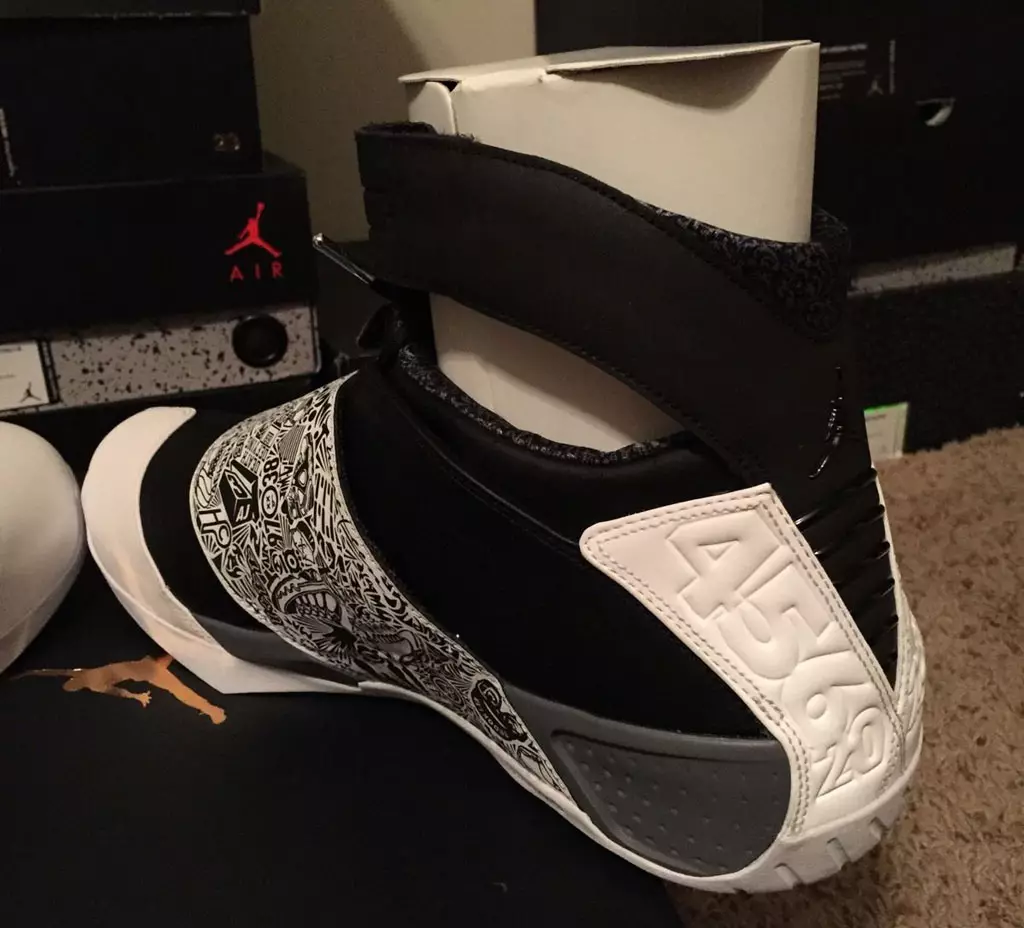 Air Jordan XX 20 Playoffs Black White Grey