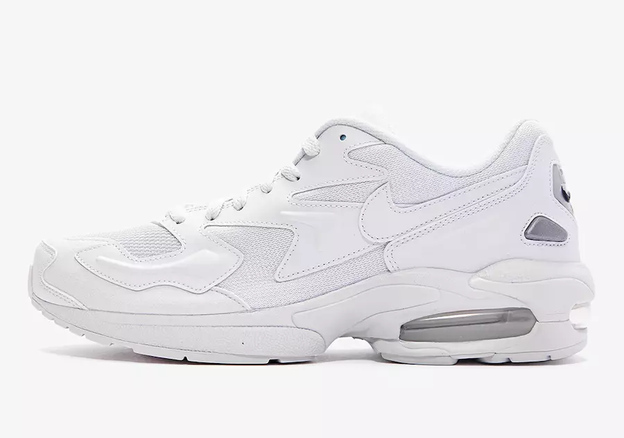 Зуны улиралд бэлэн болсон Nike Air Max2 цайвар цагаан өнгөтэй