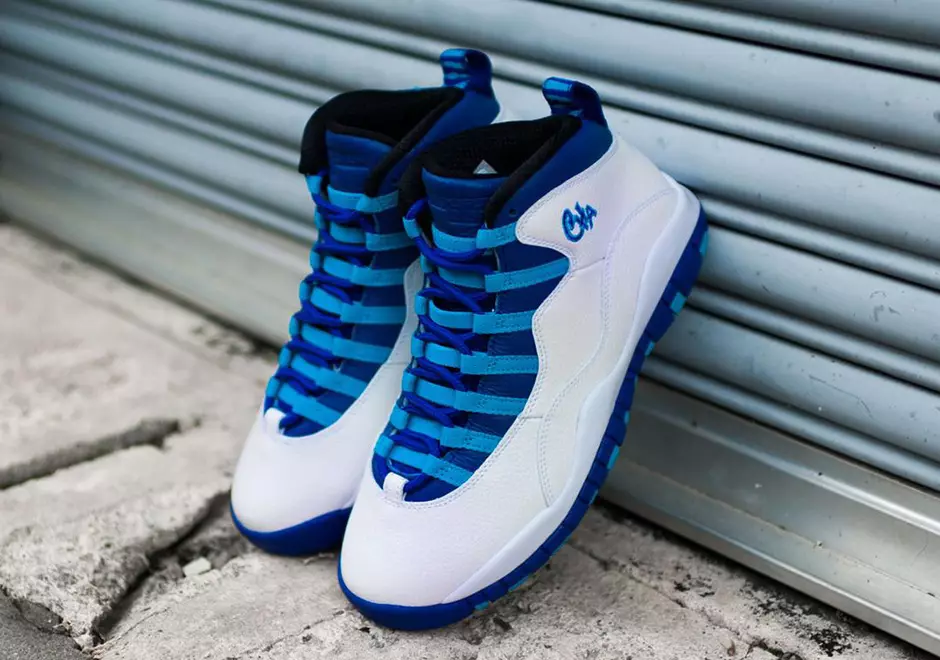 Nhìn chi tiết về Air Jordan 10