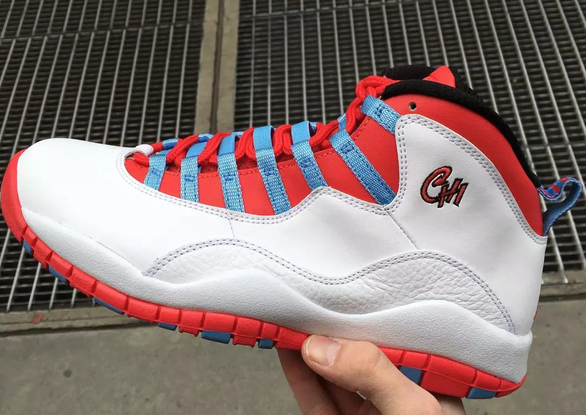 Air Jordan 10 Retro City Pack mit Chicago-Flagge