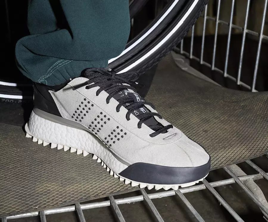 Nochtann Alexander Wang adidas Séasúr 2, Bailiúchán Drop 3 39419_18