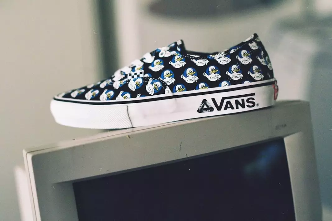 Автентична дата випуску Palace Vans