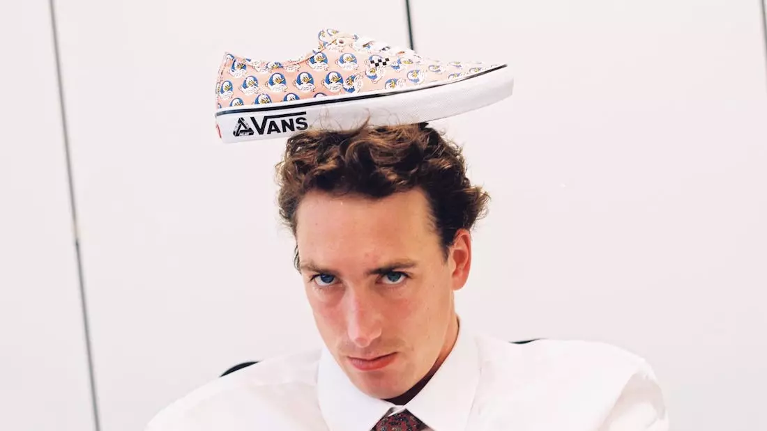 Санаи барориши аслии Palace Vans