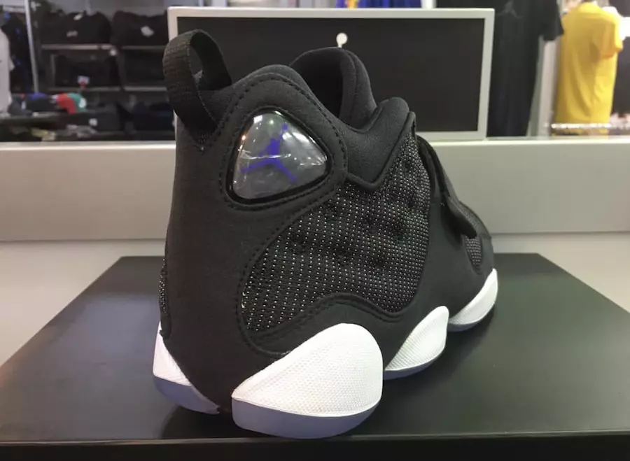 Ngày phát hành Air Jordan Black Cat Space Jam AR0772-001