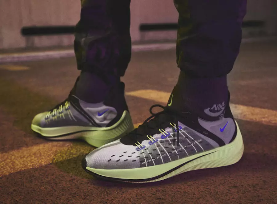 Ngày phát hành Nike EXP-X14