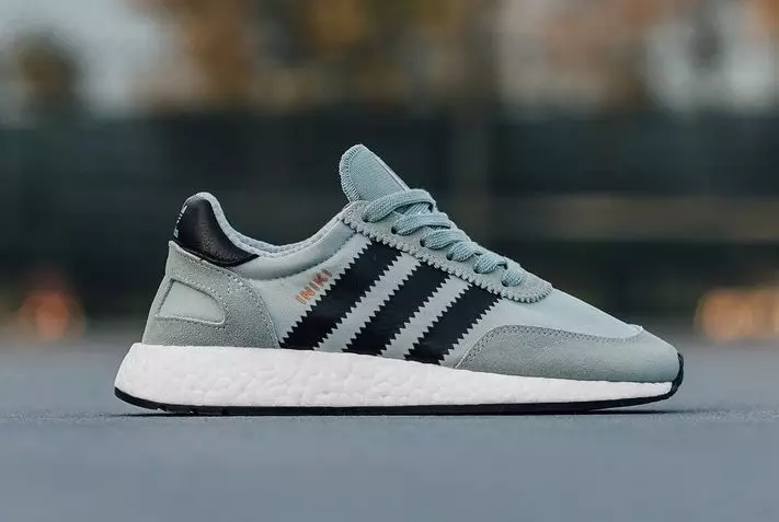 adidas Iniki Runner Boost Femme