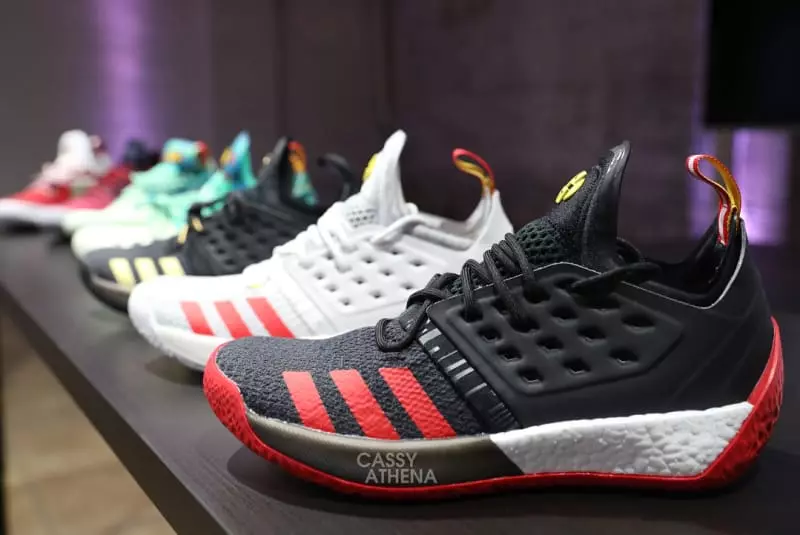 Взгляд на грядущие выпуски adidas Harden Vol. 2 расцветки 39786_1