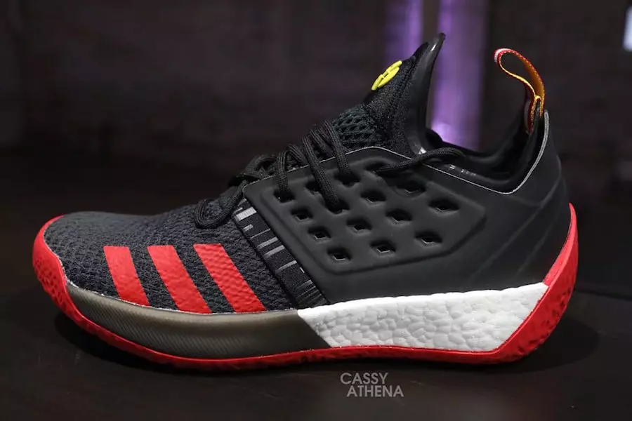 Adidas Harden Vol. 2 aretatud valget värvi