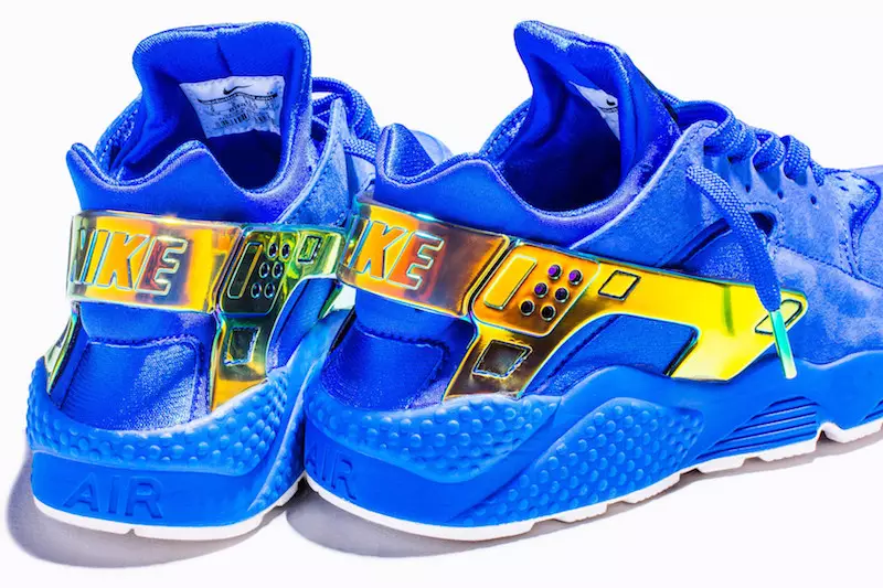 Ubeseiret Nike LA Huarache Blue Suede