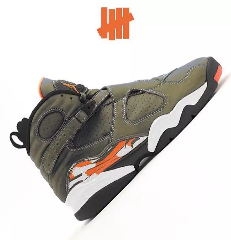 Дата выхода Air Jordan 8 Undefeated. Модель Undefeated Air Jordan 8 2017 года, выполненная в цветовой гамме Sequoia Olive Green и Orange, имитирует цвета UNDFTD.