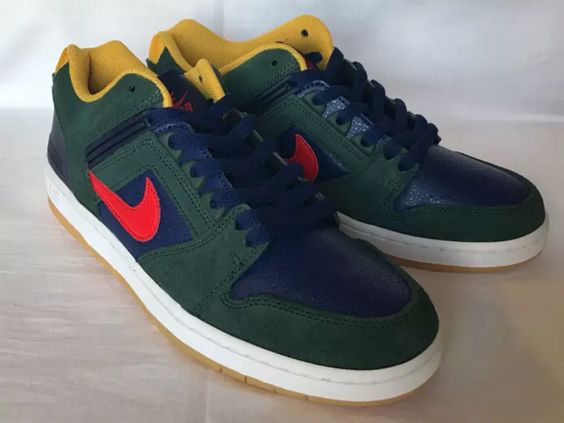 Nike SB Air Force 2 Low Verd Mitjanit AO0300-364