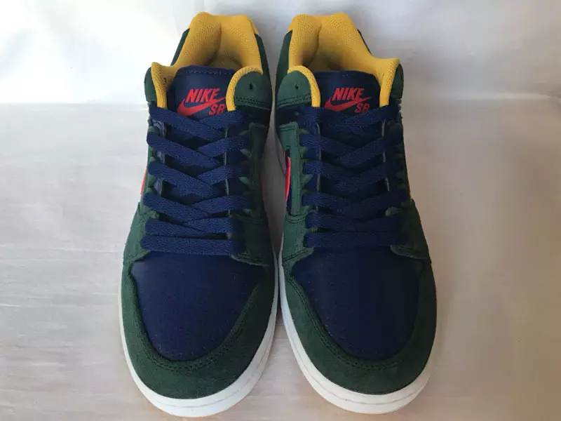 Nike SB Air Force 2 Niddereg Mëtternuecht Green AO0300-364