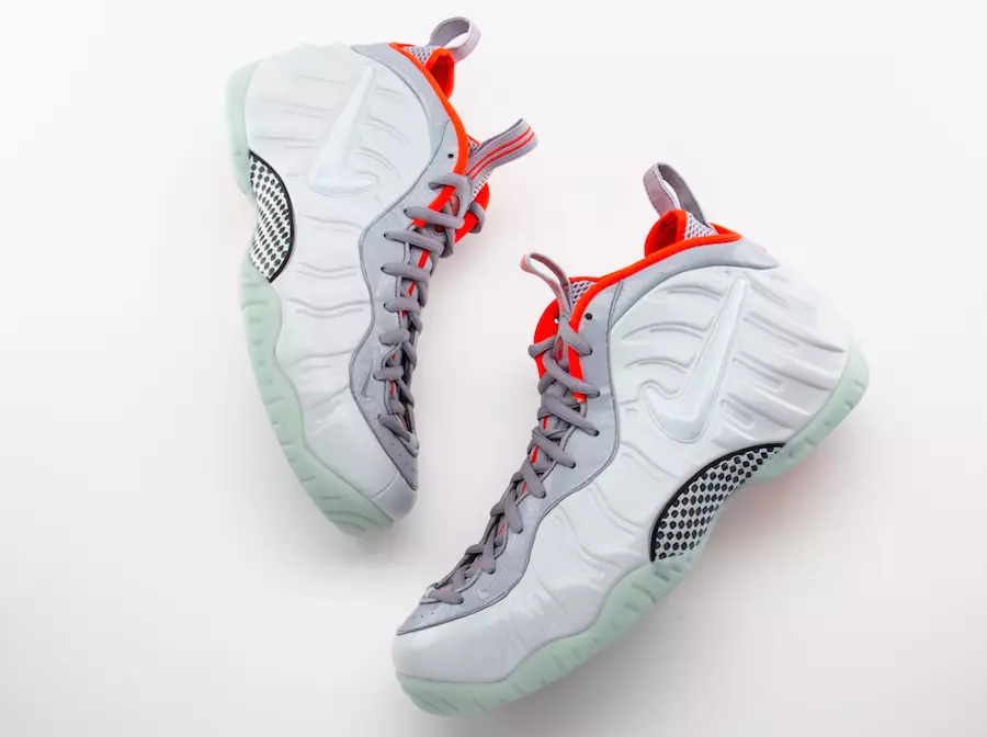 Platin nguyên chất Foamposite Pro