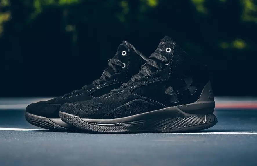 Under Armour Curry Lux Collection