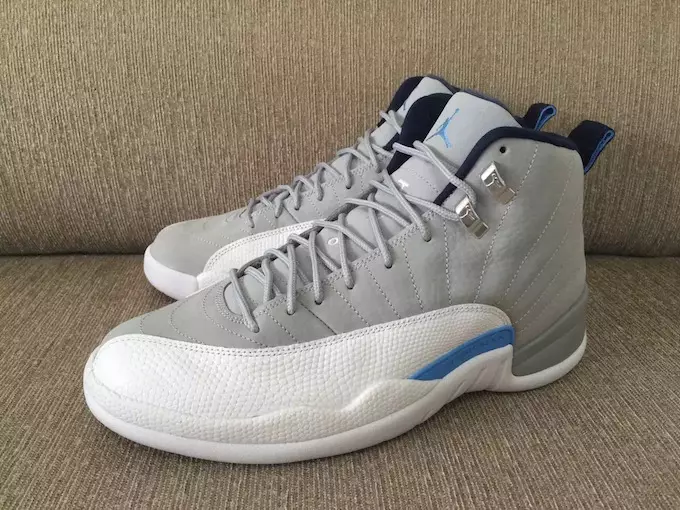 Jordan 12 Grau Weiß Universität Blau