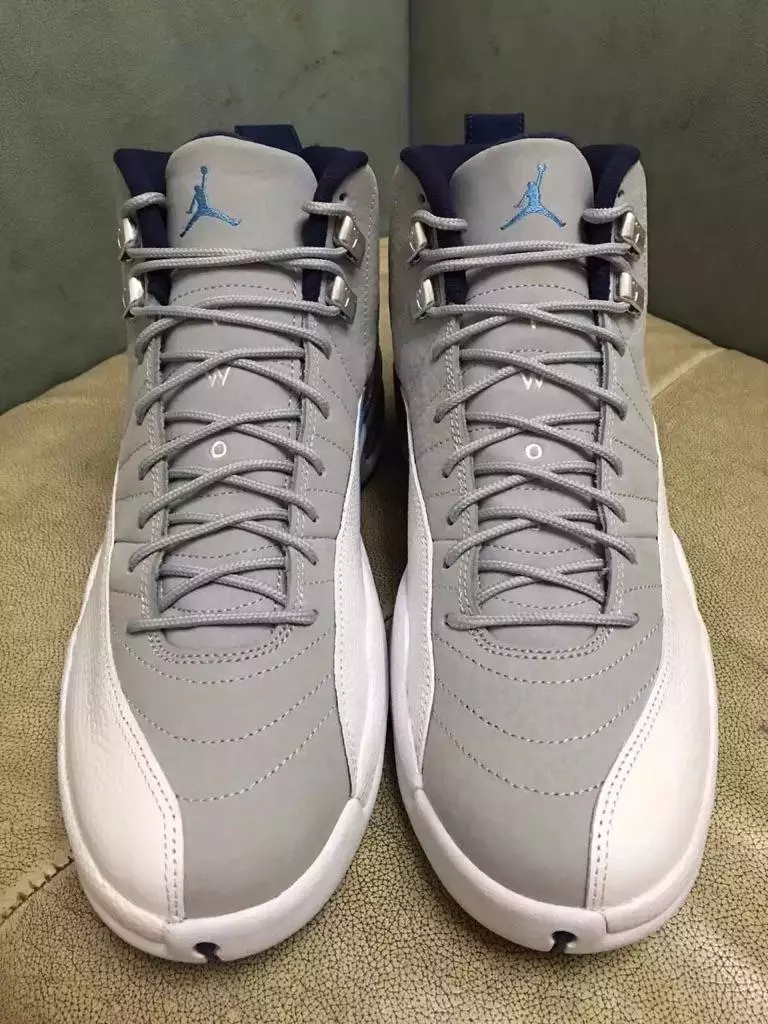 Aer Jordan 12 Wolf Gray University Blue