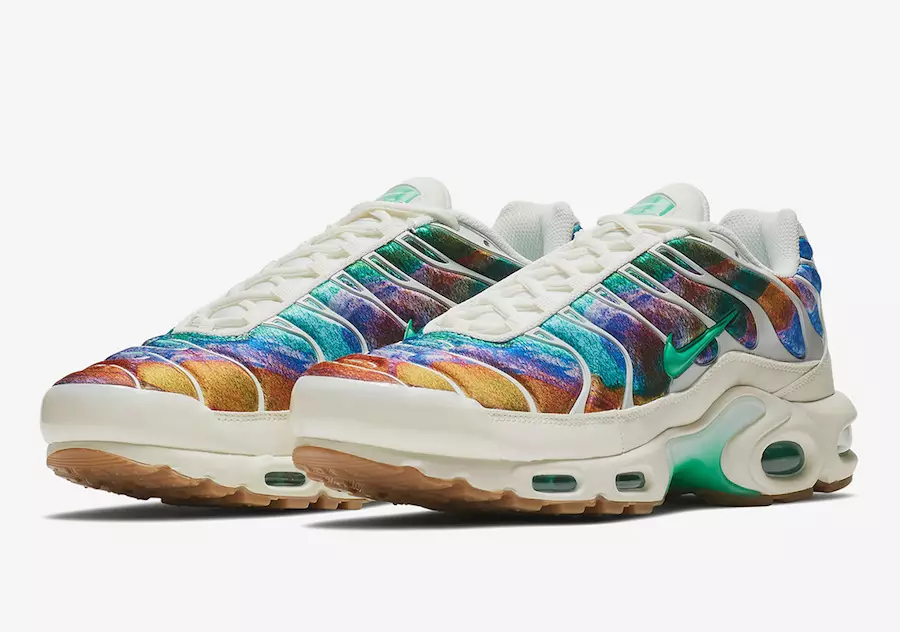 Galaxy Print borítja ezt a Nike Air Max Plust