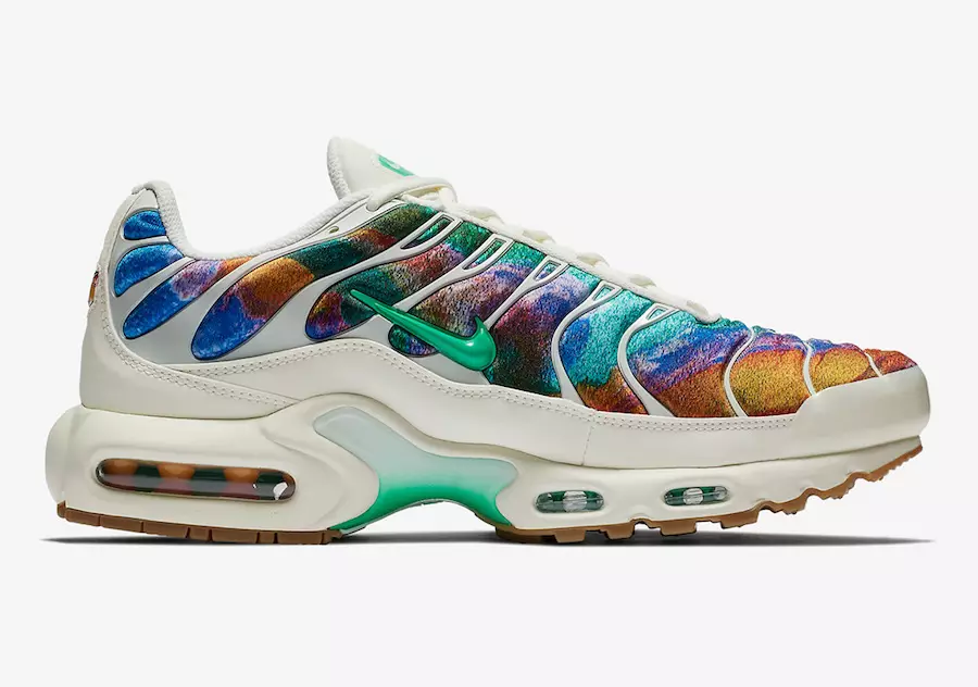 Impressão Nike Air Max Plus AR949-100