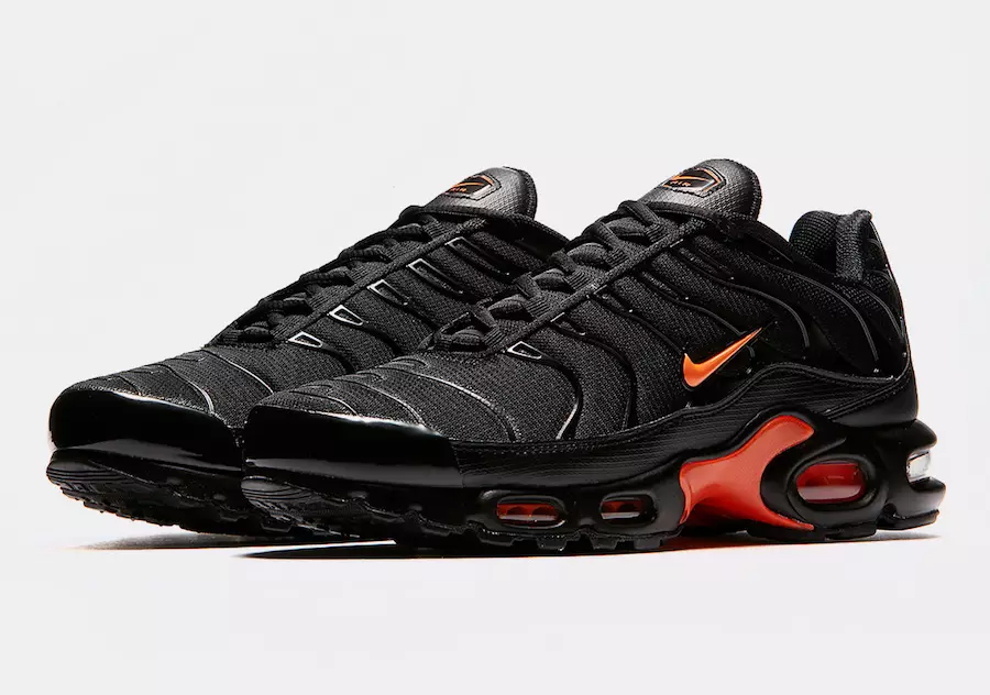 Nike Air Max Plus Black Orange AO9564-001