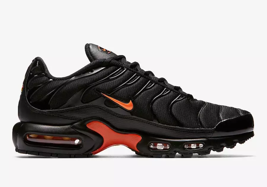 Nike Air Max Plus црн портокал AO9564-001