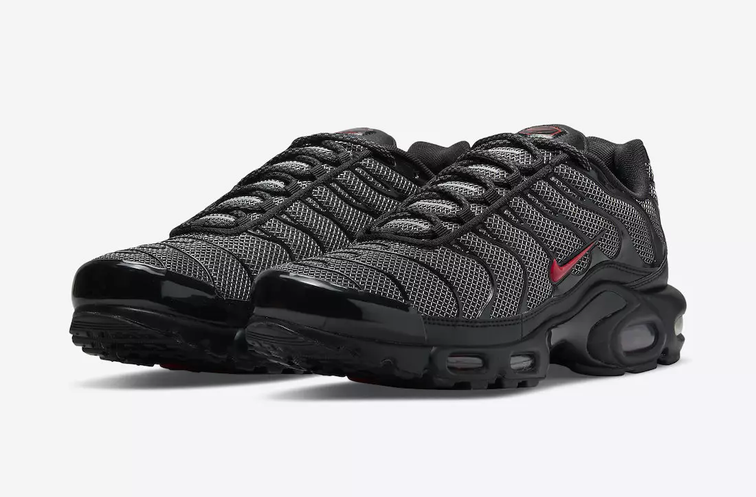 Nike Air Max Plus Black Red DO6383-001 Datum izdavanja