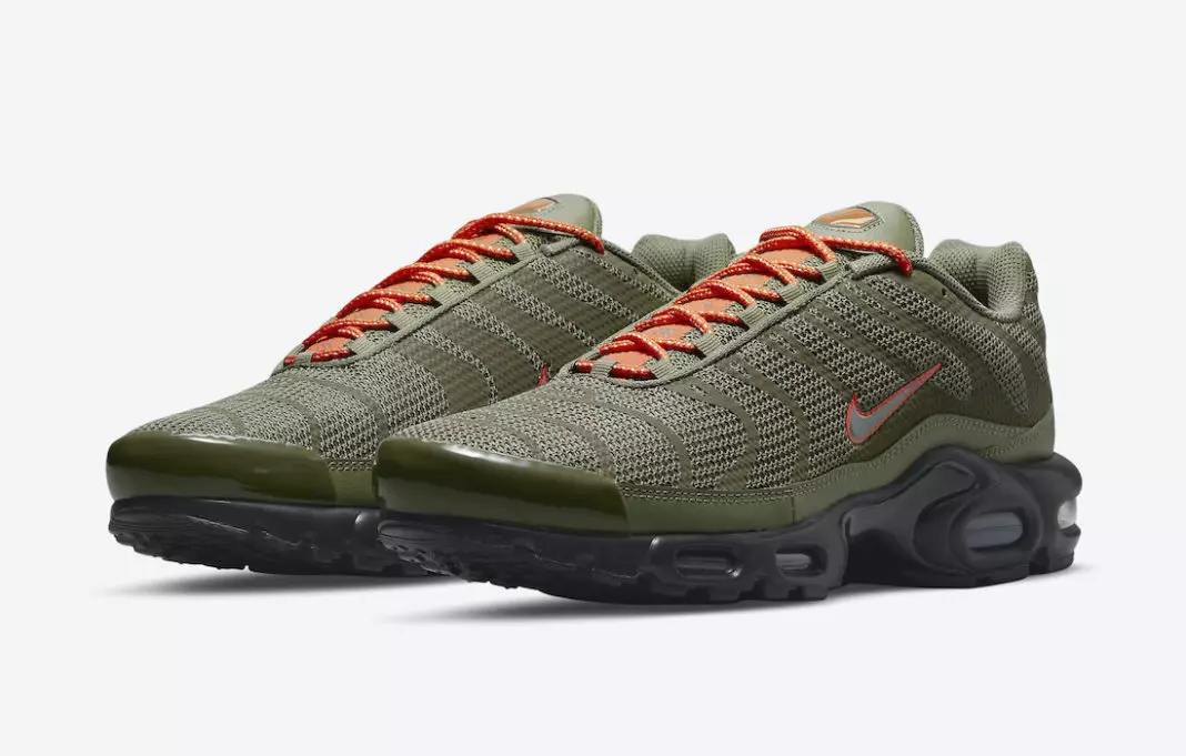 Санаи нашри Nike Air Max Plus Olive Reflective DN7997-200