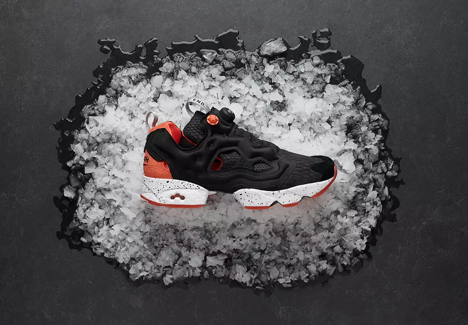 КОНЕЦ Reebok Insta Pump Fury Black Salmon