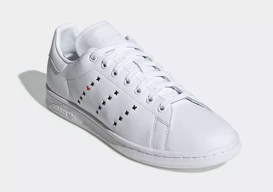 אדידס Stan Smith Heart Stripe Pack EG5810 EG5811 תאריך יציאה