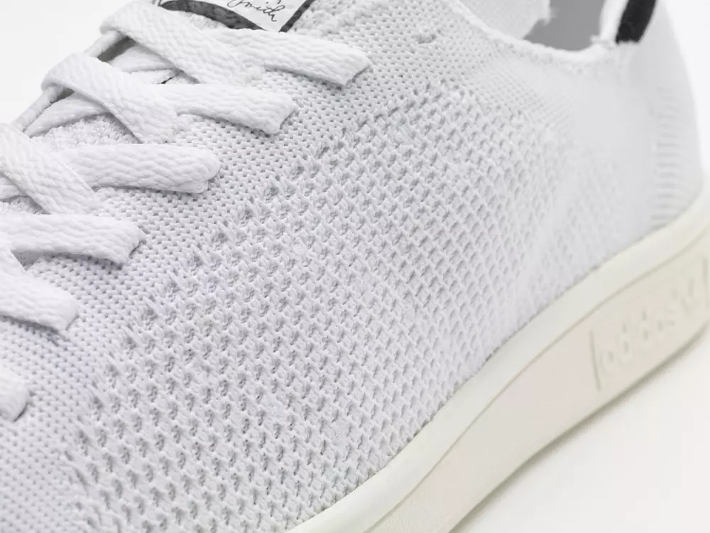 vit-svart-adidas-stan-smith-primeknit-4