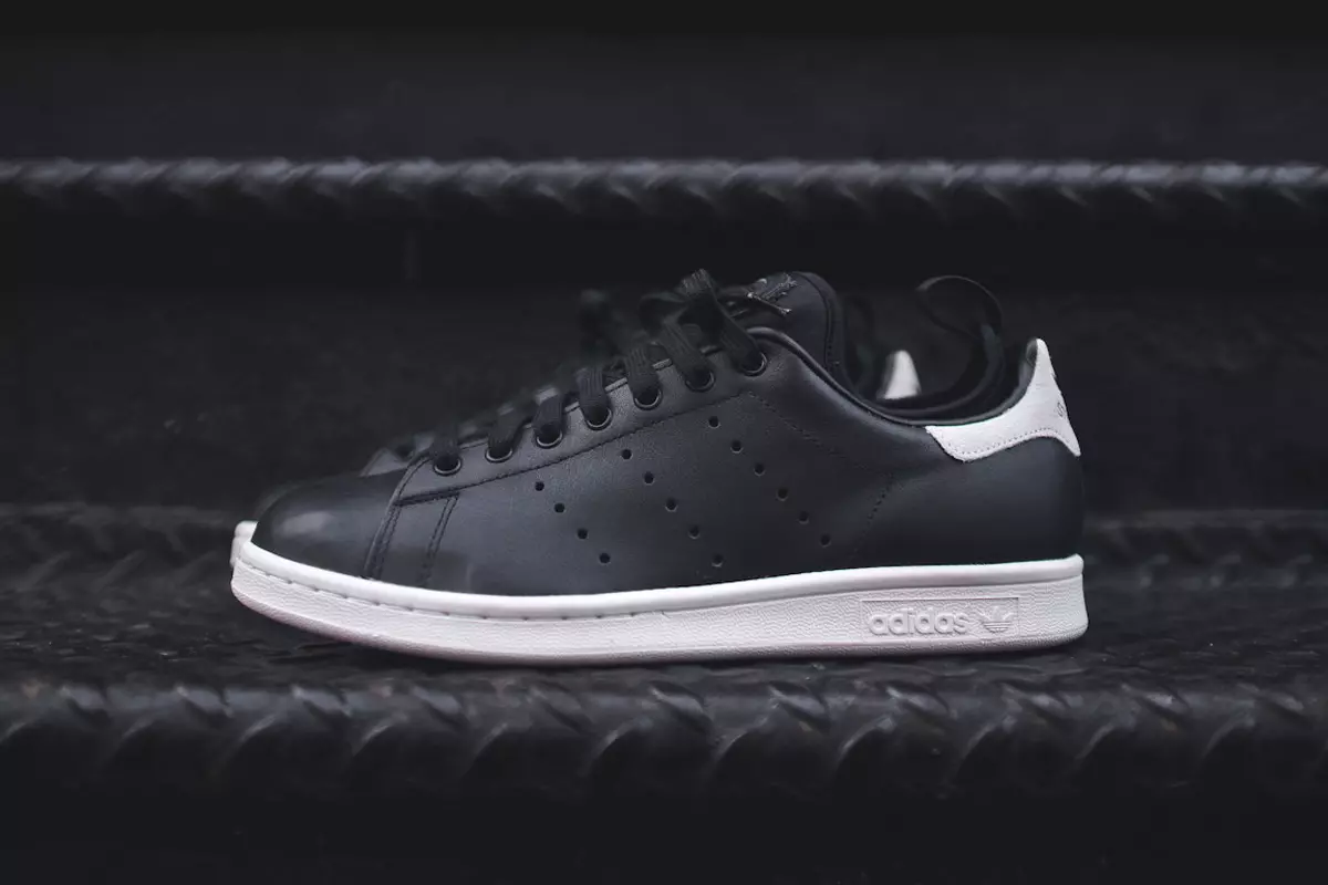 adidas Stan Smith UPDT “အနက်/အဖြူ”