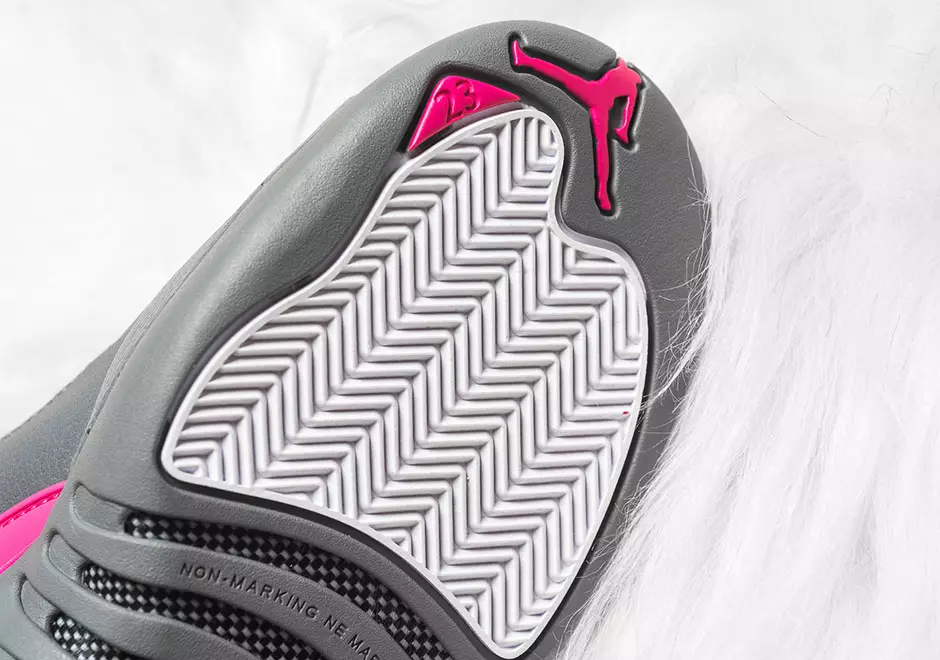 Air Jordan 12 GS Wolf Grey Vivid Pink Fecha de lanzamiento