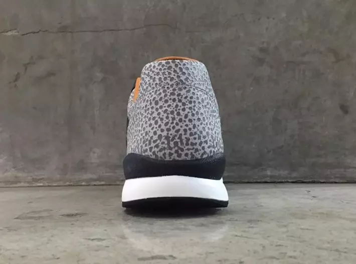 Nike Air Safari 2018 ретро