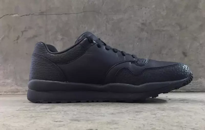 Nike Air Safari 2018 רטרו שחור