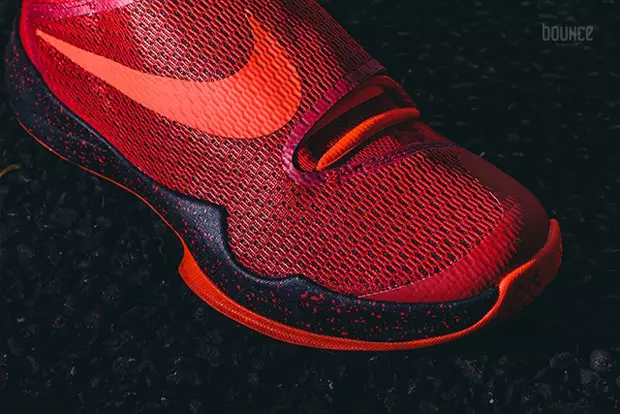 Nike Hyperrev 2016 университетінің Қызыл Ашық Қою