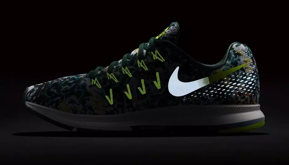 Набор Nike Air Zoom Pegasus 33 с принтом тропических лесов Бразилии отличается яркими цветами, вдохновленными тропическими лесами Рио-де-Жанейро к летним Олимпийским играм 2016 года.