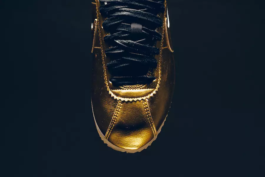 Nike Cortez Metallic Gold Schwarz