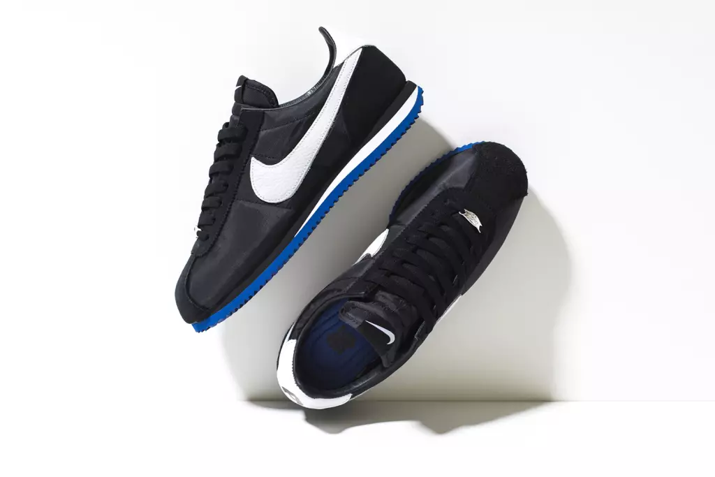 ubeseiret Nike Cortez LA