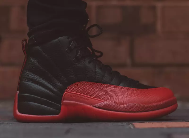 Chřipková hra Air Jordan 12 2016 Na nohou